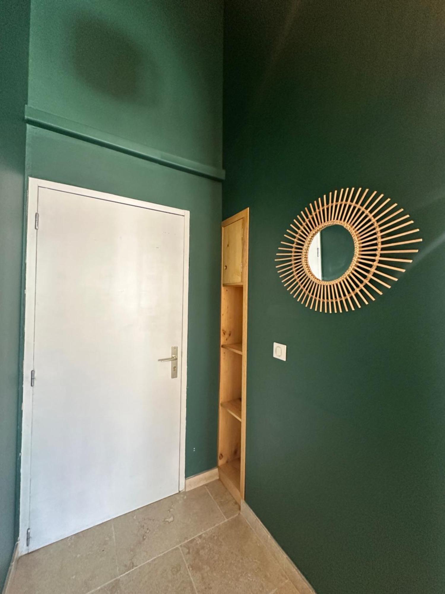 Appartement Avec Vue Sur L Eglise Des Saintes Ngoại thất bức ảnh